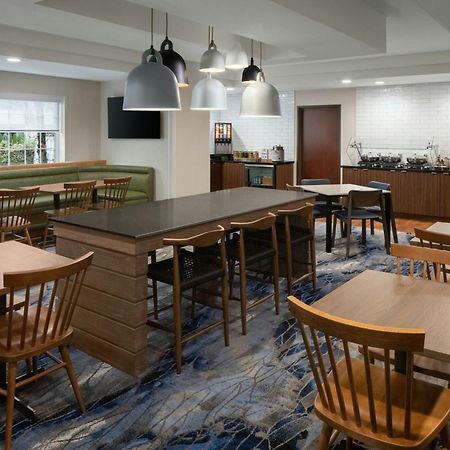 Fairfield Inn & Suites Portland South/Лейк-Освего Экстерьер фото