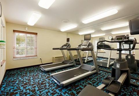 Fairfield Inn & Suites Portland South/Лейк-Освего Экстерьер фото